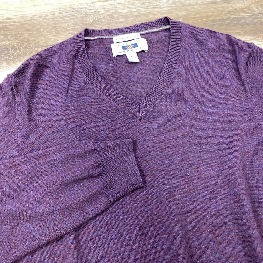 Joseph Abboud Sweater Mens L V-Neck Merino Wool Classic Plum Purple Minimalist